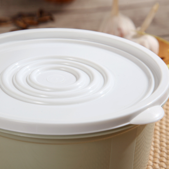 Nookivo 5-Piece Stackable Food Storage Set